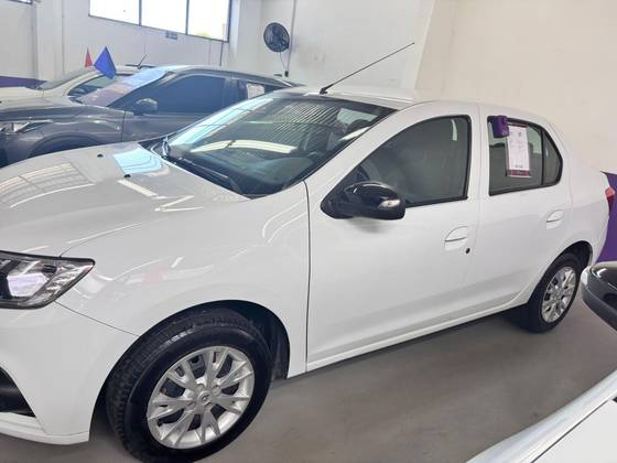 RENAULT LOGAN 1.0 12V SCE FLEX ZEN MANUAL RENAULT LOGAN 1.0 12V SCE FLEX ZEN MANUAL